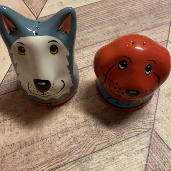Adorable Doggies Salt & Pepper Shakers - Picture 2 of 6